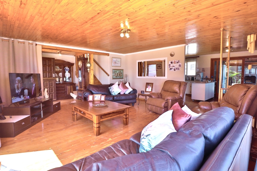 10 Bedroom Property for Sale in Dana Bay Western Cape